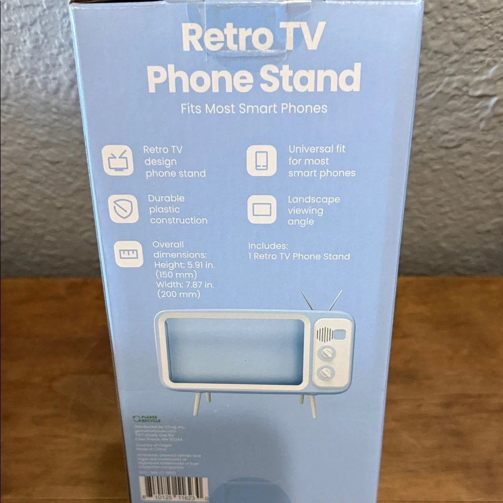 Retro TV Phone Stand - Light Blue